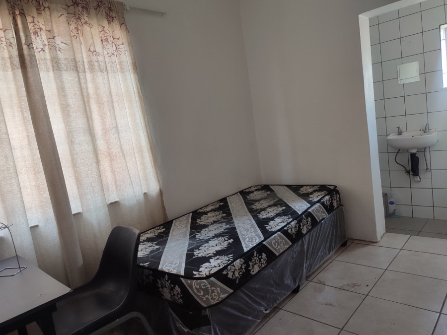 10 Bedroom Property for Sale in Brandwag Free State